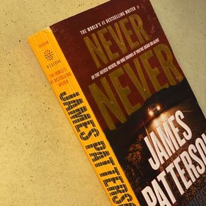 4/$20 Never Never James Patterson Candice Fox Paperback
